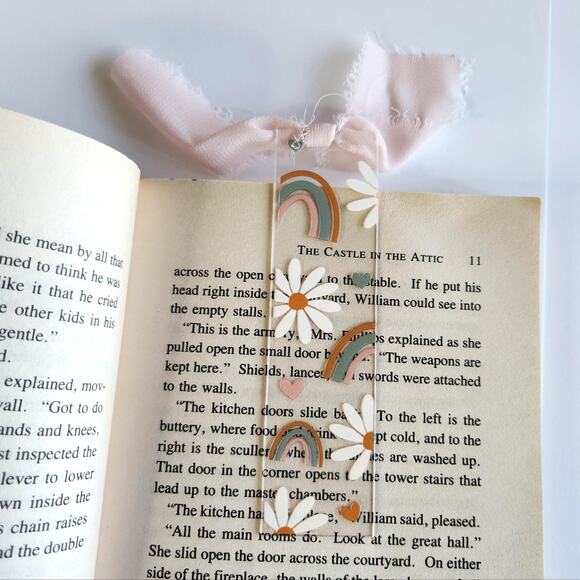 Retro Boho Rainbow Daisy Bookmark Acrylic Pink Cutesy Coquette Bookish Gift - Picture 1 of 6